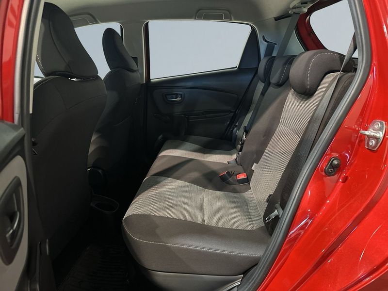 Toyota Yaris bild 13