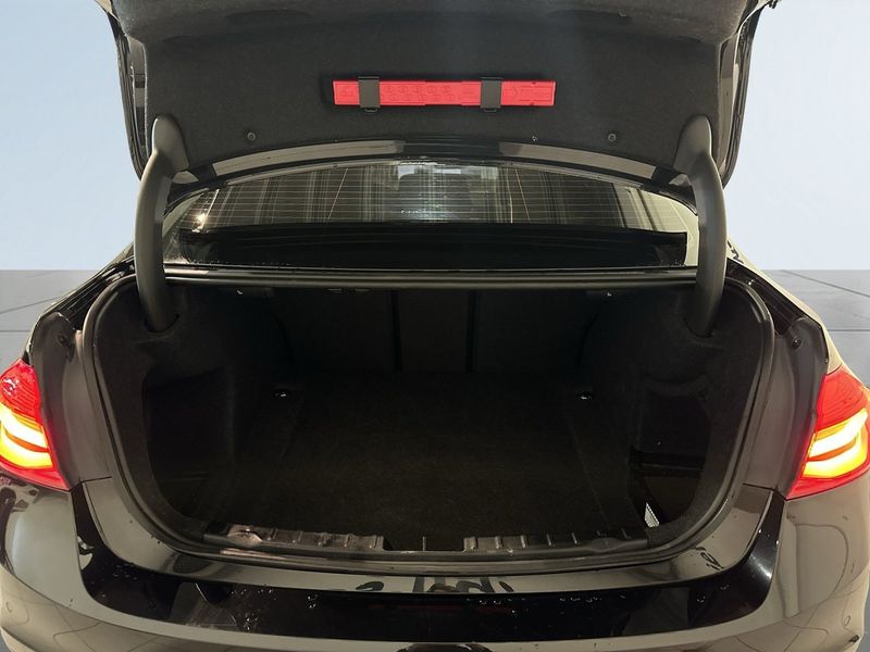 BMW 330 bild 12