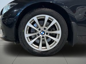 BMW 330 bild 14