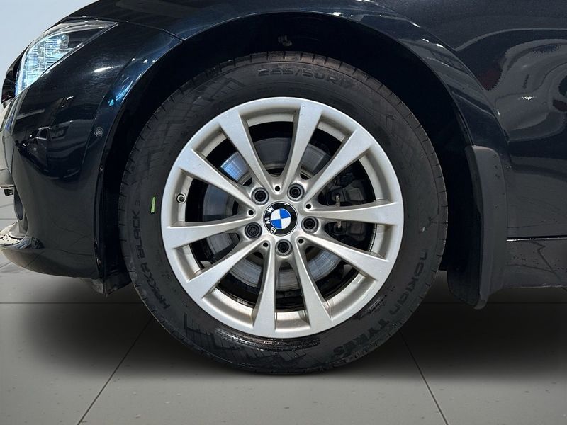 BMW 330 bild 14