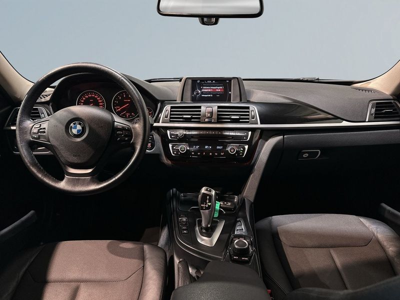 BMW 330 bild 8