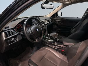 BMW 330 bild 7