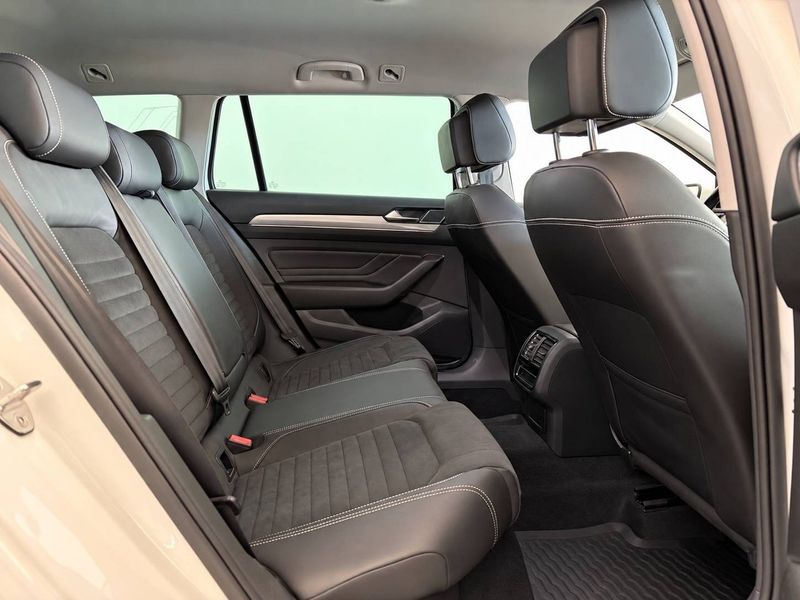 Volkswagen Passat bild 7