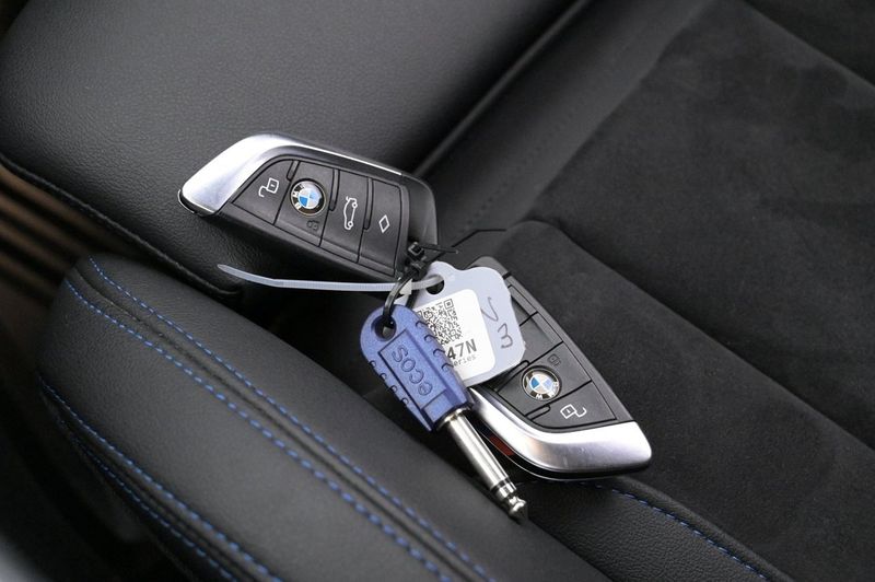 BMW i4 bild 23