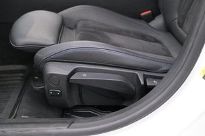 BMW i4 bild 11
