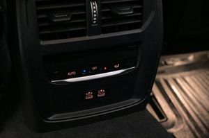 BMW i4 bild 24