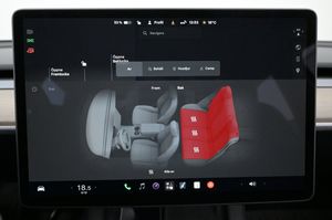 Tesla Model Y bild 21