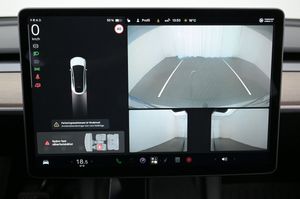 Tesla Model Y bild 18