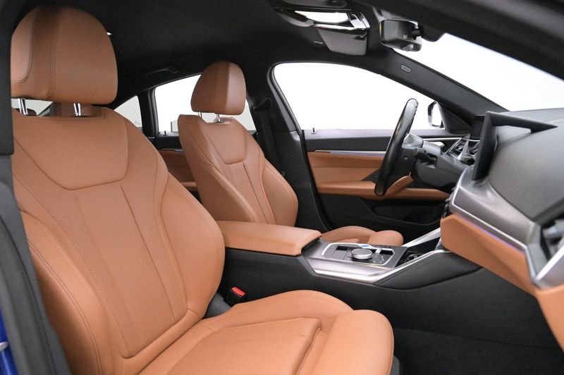 BMW i4 bild 14