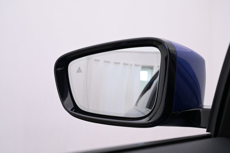 BMW i4 bild 24