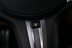 BMW i4 bild 8