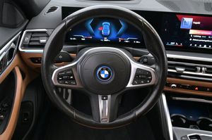 BMW i4 bild 7