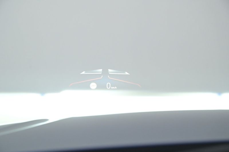 BMW i4 bild 9