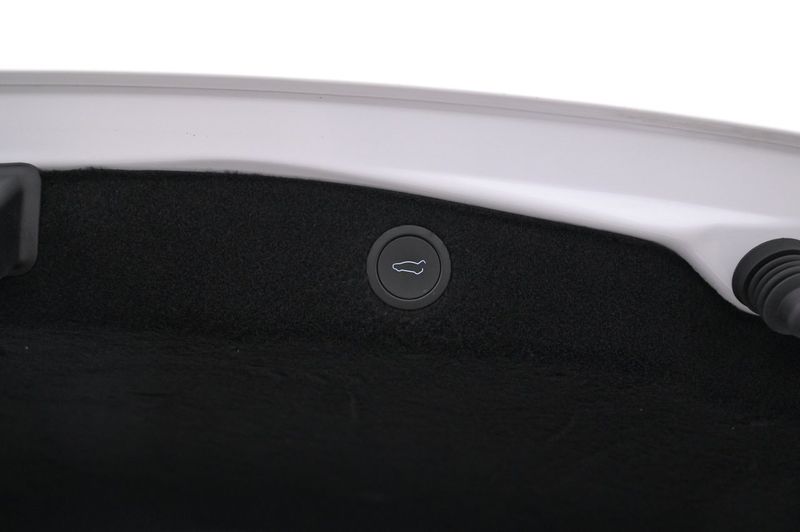 Tesla Model 3 bild 23