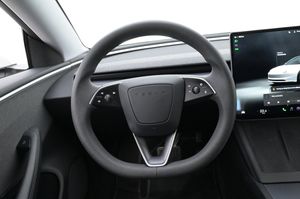 Tesla Model 3 bild 7