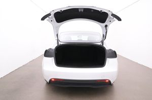 Tesla Model 3 bild 22