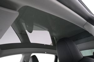 Tesla Model Y bild 21