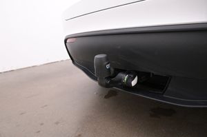 Tesla Model Y bild 26