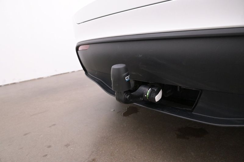 Tesla Model Y bild 26