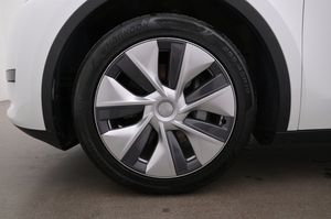 Tesla Model Y bild 27