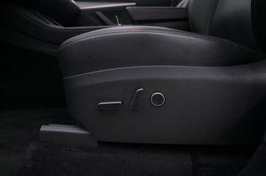 Tesla Model Y bild 11