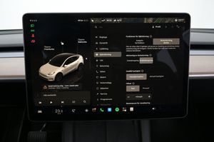 Tesla Model Y bild 16