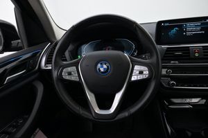 BMW iX3 bild 7