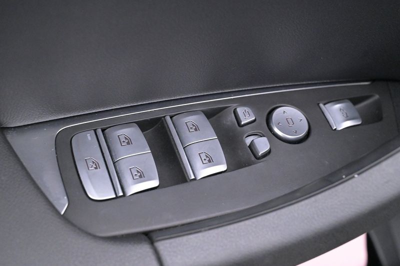 BMW iX3 bild 10