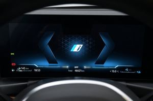 BMW 330 bild 10