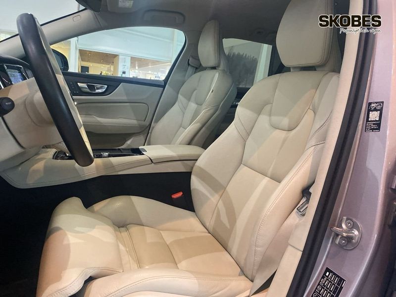 Volvo V60 bild 25