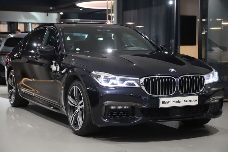 BMW 750 bild 2