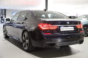 BMW 750 bild 6