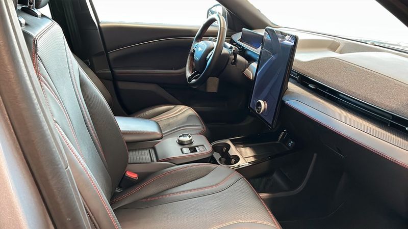 Ford Mustang Mach-E bild 3