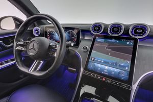 Mercedes GLC300 bild 8