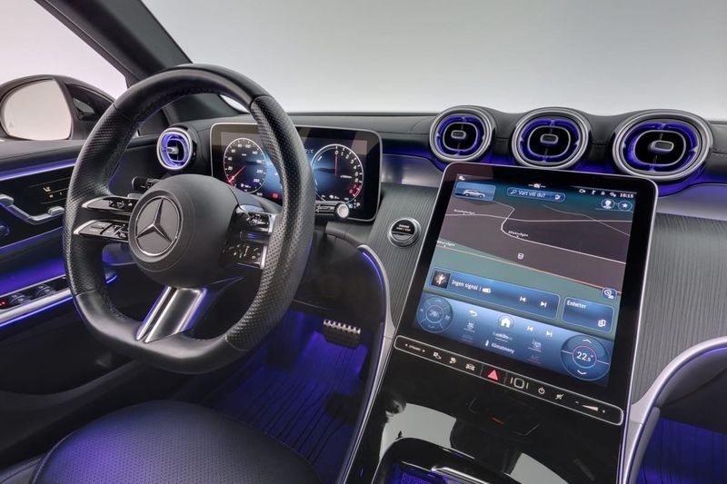 Mercedes GLC300 bild 8