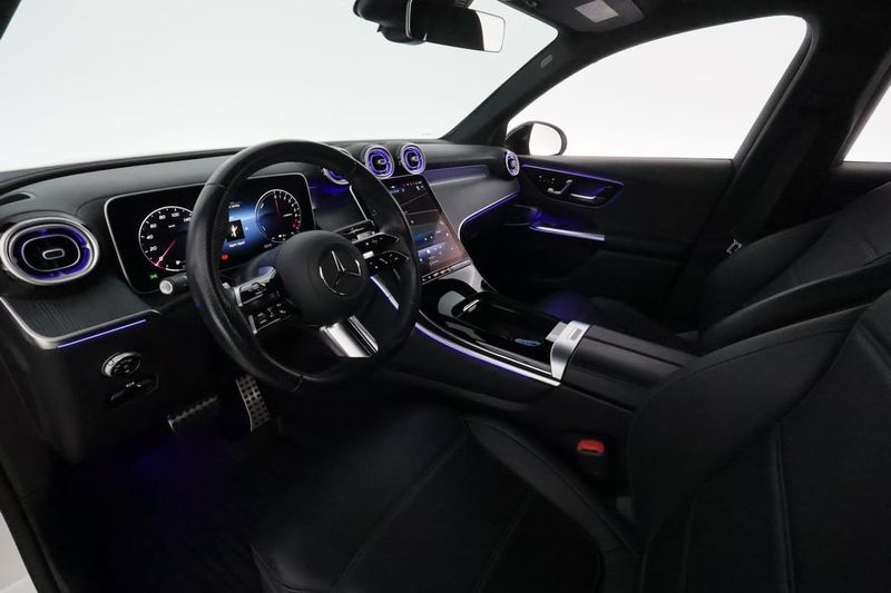Mercedes GLC300 bild 15