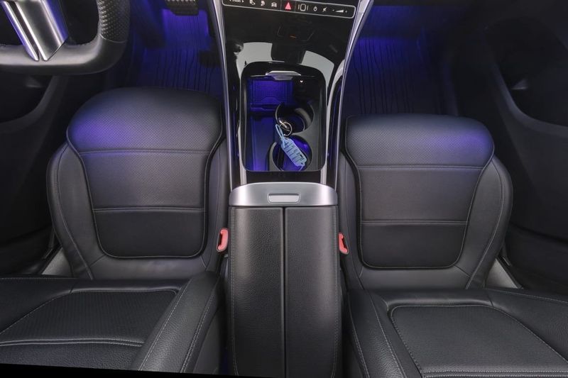Mercedes GLC300 bild 9