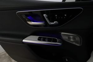 Mercedes GLC300 bild 30