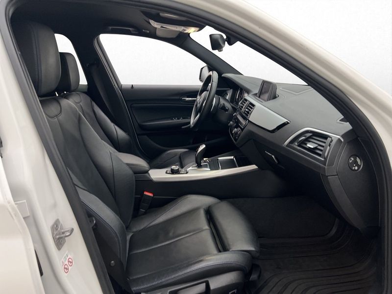 BMW 120 bild 24