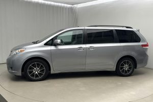 Toyota Sienna bild 2