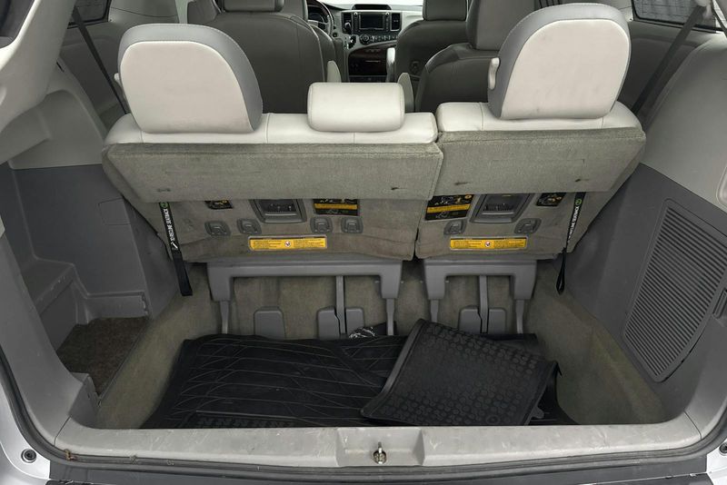 Toyota Sienna bild 10