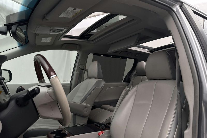 Toyota Sienna bild 18