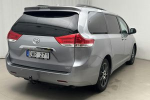 Toyota Sienna bild 3