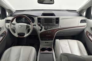 Toyota Sienna bild 6