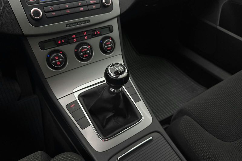 Volkswagen Passat bild 12