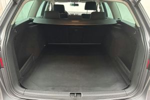 Volkswagen Passat bild 9