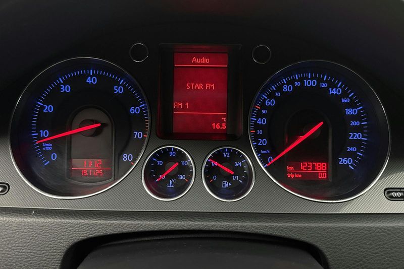 Volkswagen Passat bild 10