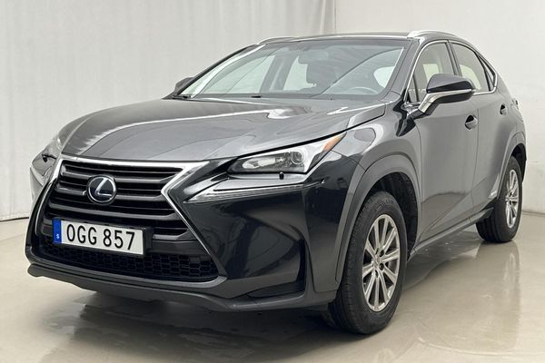 Lexus NX 300h AWD (181hk) - 2016