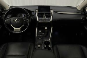 Lexus NX bild 6