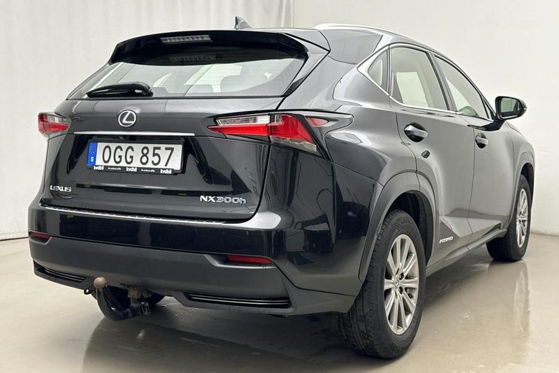 Lexus NX bild 3